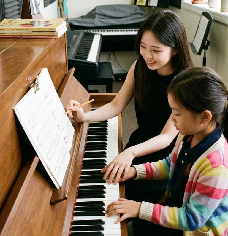 新竹趣音樂工坊鋼琴課程教學畫面